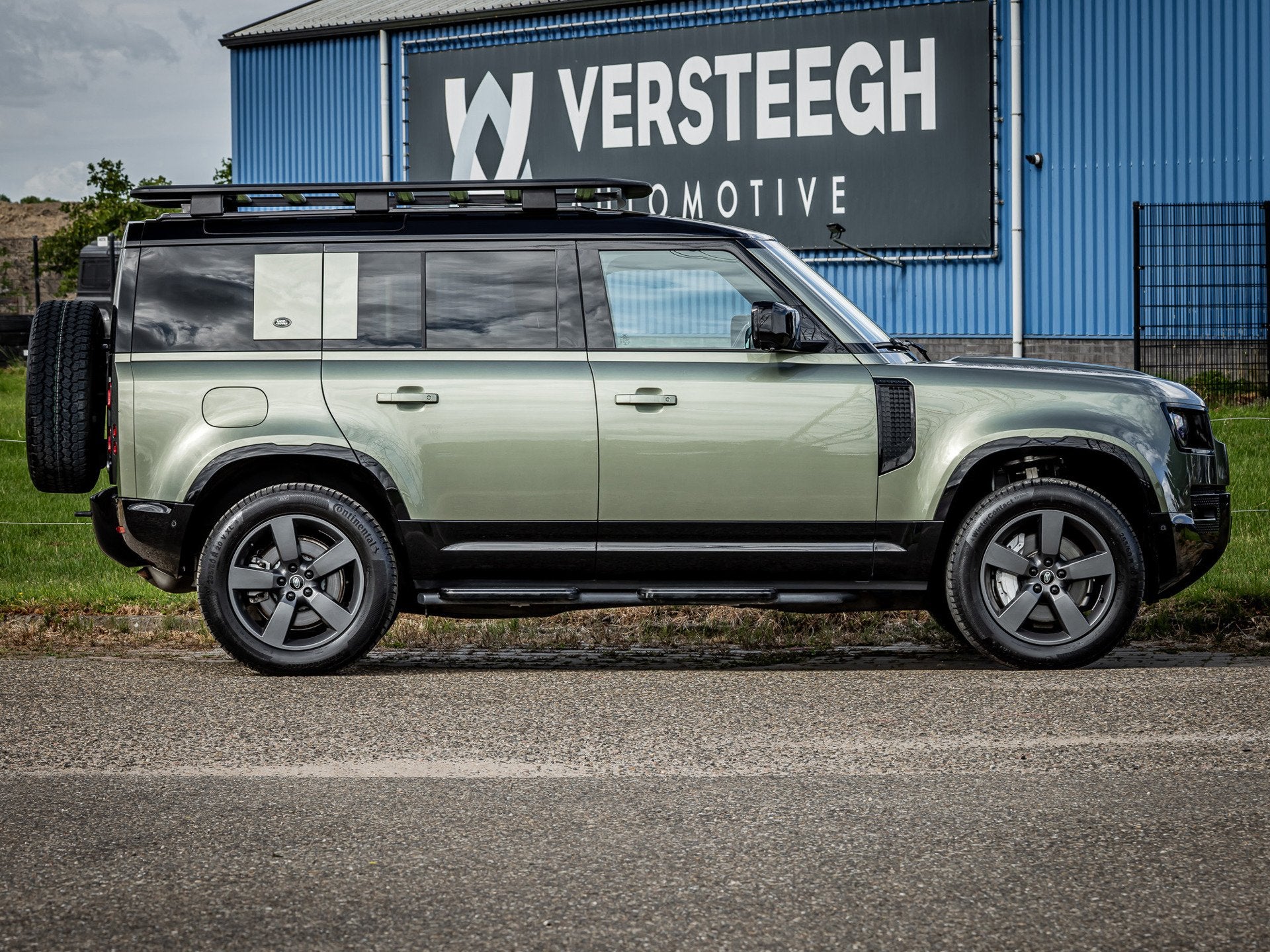 Land Rover Defender 110 2.0 P400e X-Dynamic HSE | Explorer P, Automaat, Gebruikt, 4 cilinders, 3000 kg