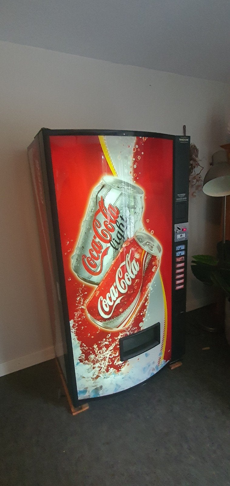 Coca-Cola Drankautomaat, Ophalen, Gebruikt