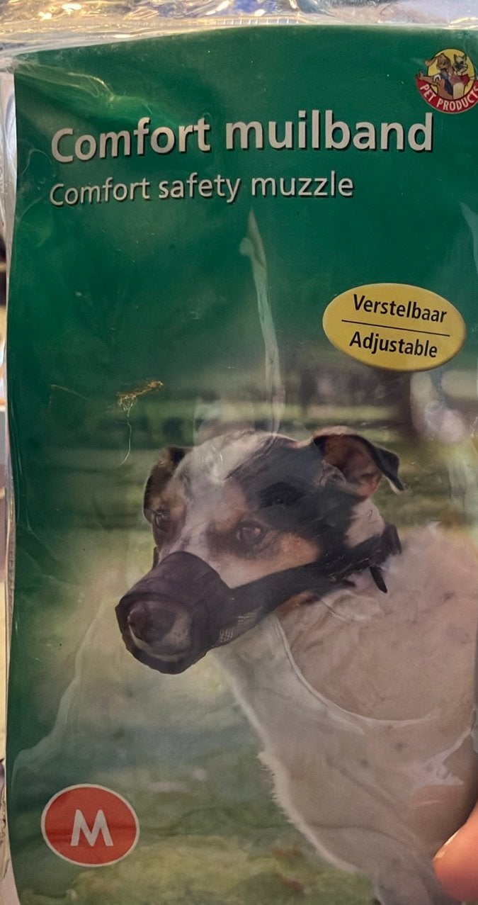 Muilband,snuitje genoemd zo goed als nieuw, Dieren en Toebehoren, Ophalen of Verzenden, Zo goed als nieuw, Muilkorf