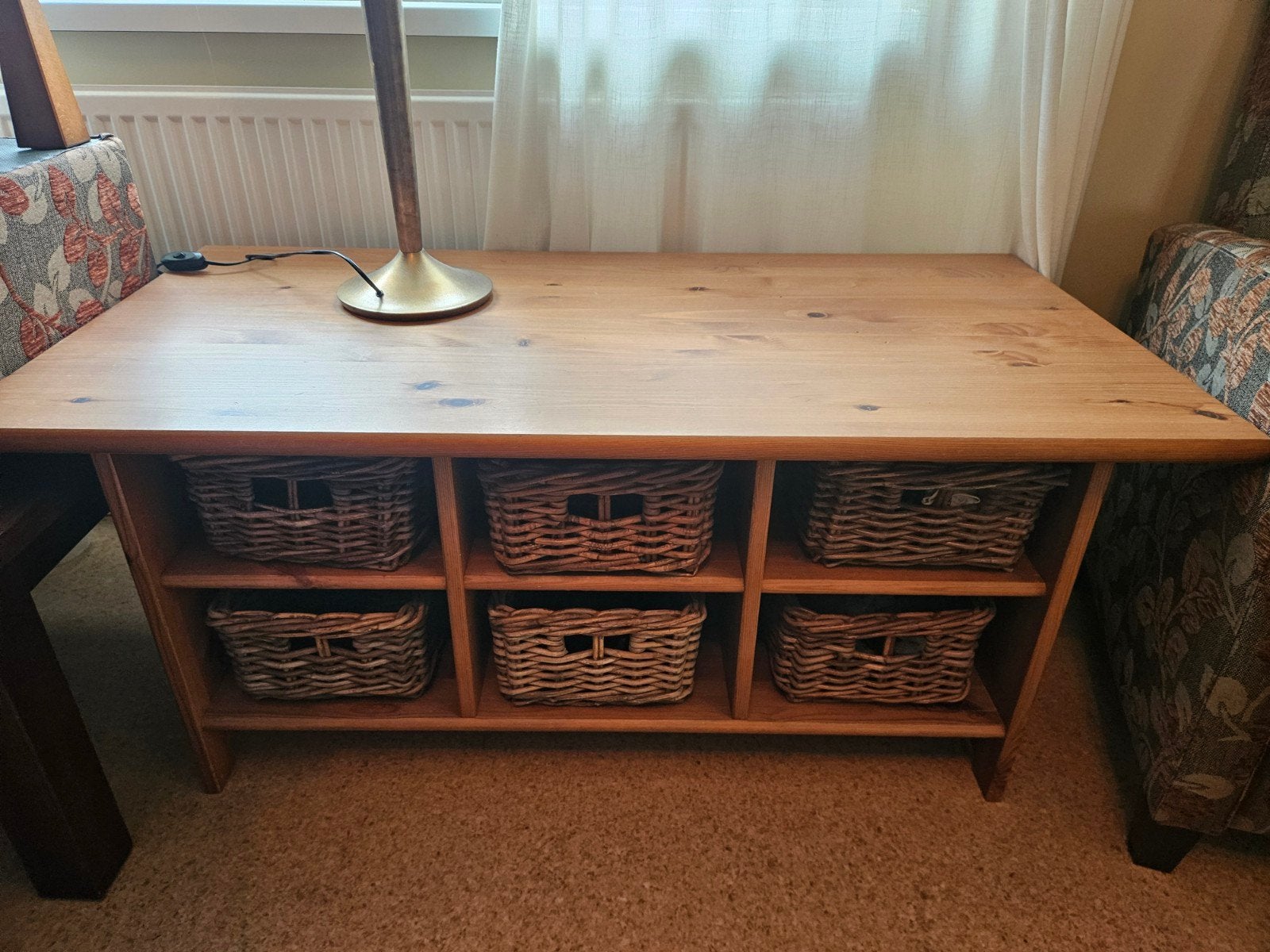 Houten salontafel met opbergmandjes, Huis en Inrichting, Ophalen