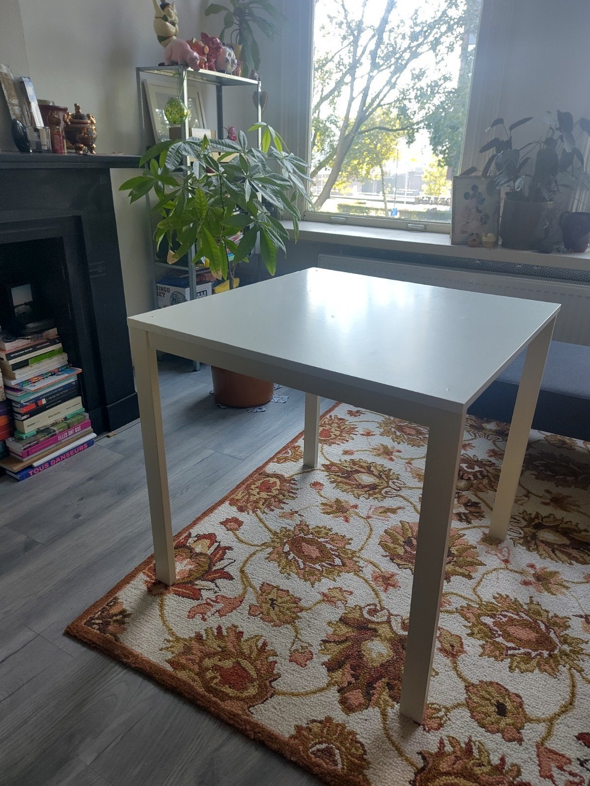 Witte tafel, Ophalen, Gebruikt