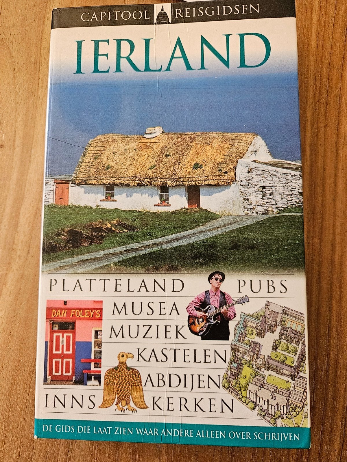 Capitool Reisgids Ierland + Uitgewerkte Rondreis, Gelezen, Capitool, Lisa Gerard-Sharp en Tim Perry, Europa