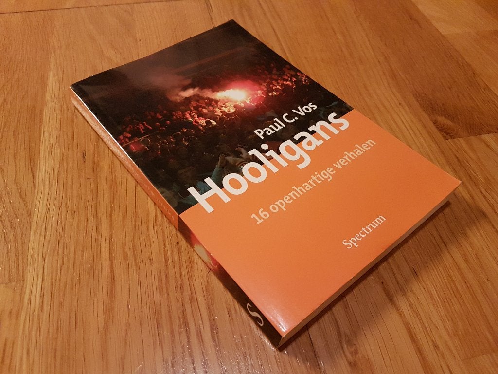HOOLIGANS  – Paul C. Vos, Ophalen of Verzenden, Zo goed als nieuw, Watersport en Hengelsport