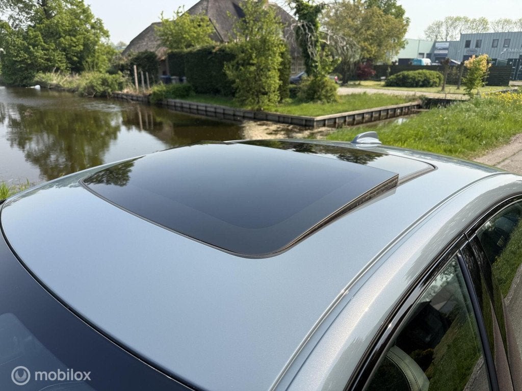 Volvo S60 2.0 B5 AWD Ultimate Dark / Pano / Harman / BLIS, Zwart, 4 cilinders, 1969 cc, S60