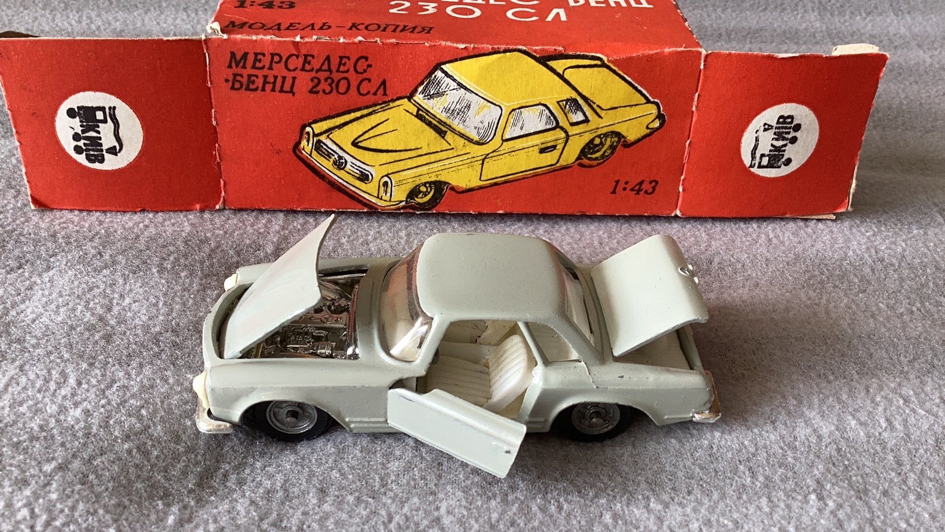 Mercedes 230SL, Russisch, met doosje, Ophalen of Verzenden, Gebruikt, Auto