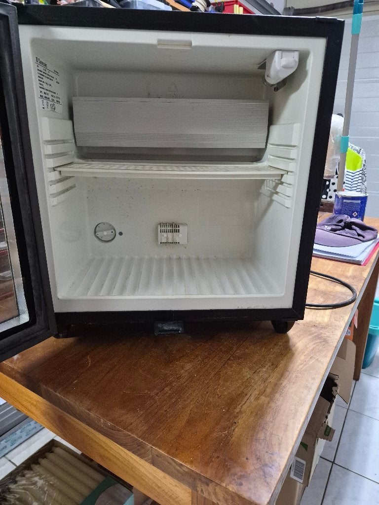 koelkastje klein en handig, Ophalen, Minder dan 75 liter, Zonder vriesvak, Gebruikt