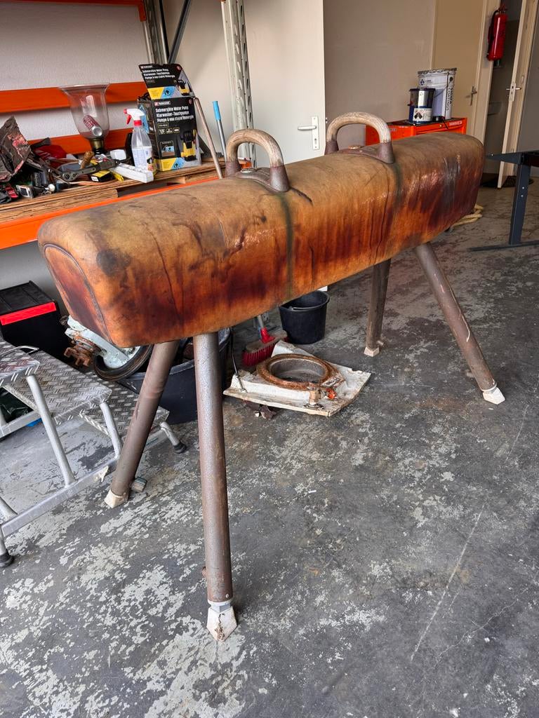 SCHUUR SCHAT Vintage voltige gym paard, Antiek en Kunst, Ophalen