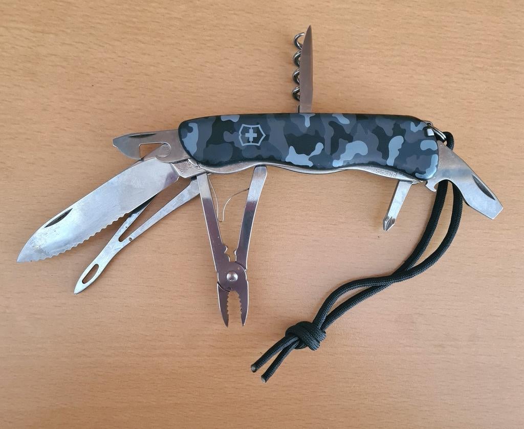 Victorinox ZEIL SCHEEPSMES nieuwstaat, Ophalen of Verzenden, Zo goed als nieuw