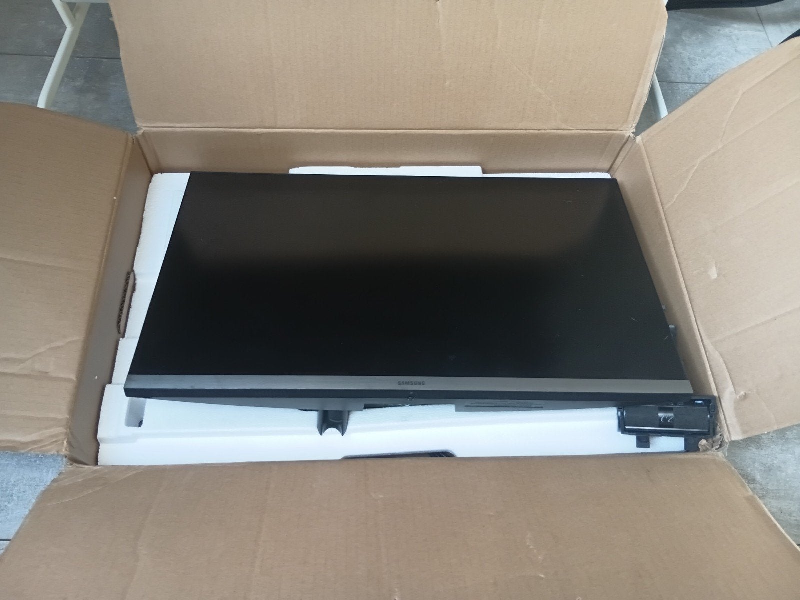 Samsung U28R550UQR 28 inch 4K UHD Monitor, Gaming, HDMI, 101 t/m 150 Hz, Full HD