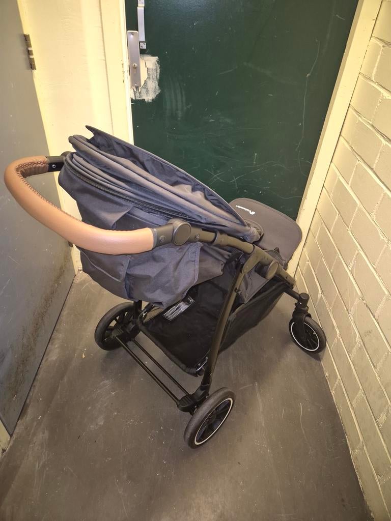 Bébé Confort opvouwbare kinderwagen, Ophalen of Verzenden, Gebruikt, Overige merken, Verstelbare rugleuning