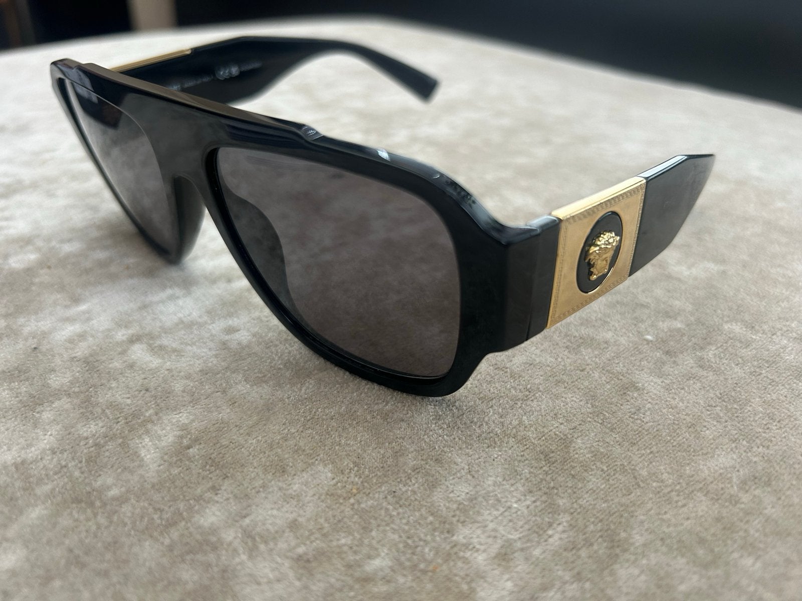 Versace piloten zonnebril OVE4436u, Sieraden, Tassen en Uiterlijk, Zonnebrillen en Brillen | Heren, Overige merken, Zonnebril