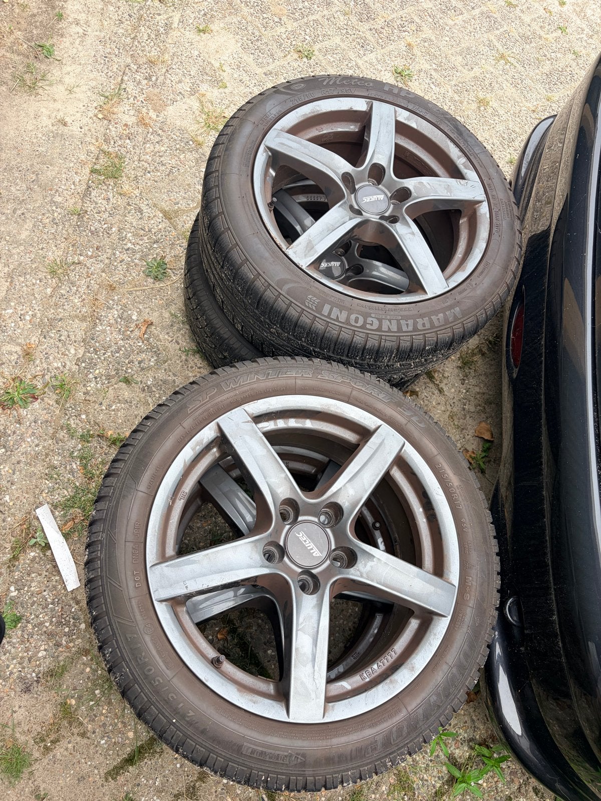 Velgen 17Inch met zo goed als nieuwe banden, Auto-onderdelen, Banden en Velgen, Banden en Velgen, Winterbanden, 17 inch, 215 mm