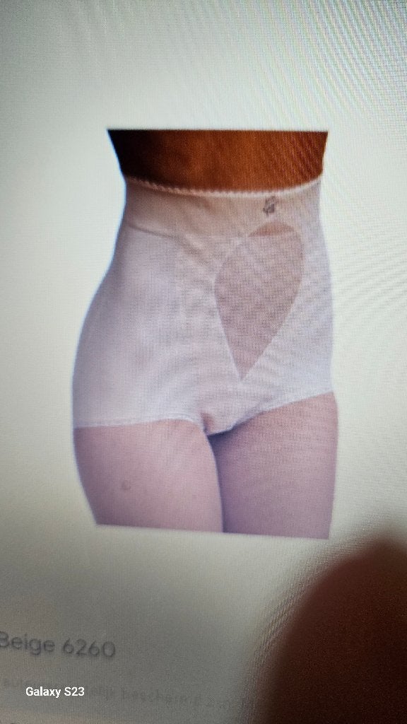 Pantybroekje Triolet, Beige, Onbekend, Ophalen of Verzenden, Onbekend