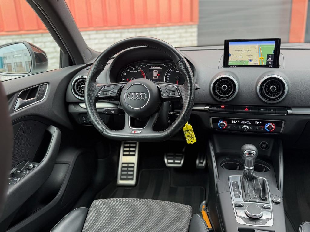 Audi A3 Sportback 1.5 TFSI CoD 3x S-Line Cruise Navi NAP PDC, Auto's, Audi, 4 cilinders, 150 pk, Leder en Stof, Wit