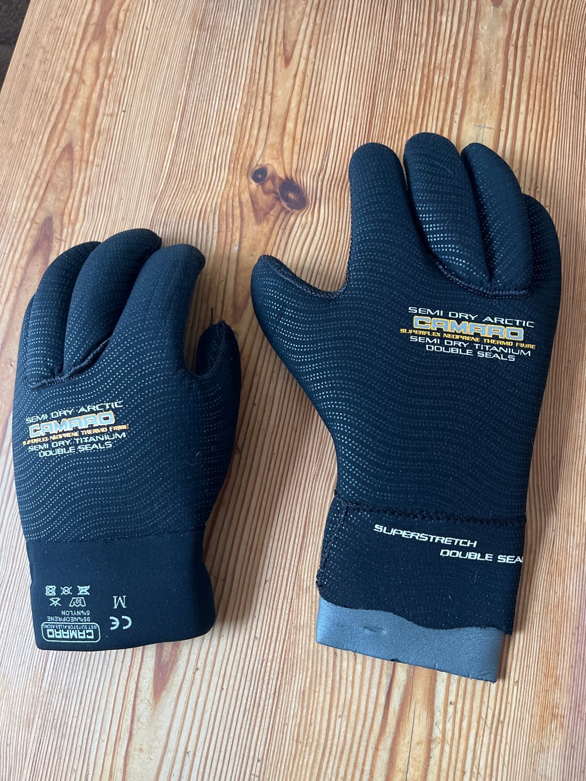 Duikhandschoenen Camaro Semi Dry Arctic Neopreen  Maat M, Watersport en Boten, Watersportkleding, Ophalen of Verzenden, Zo goed als nieuw
