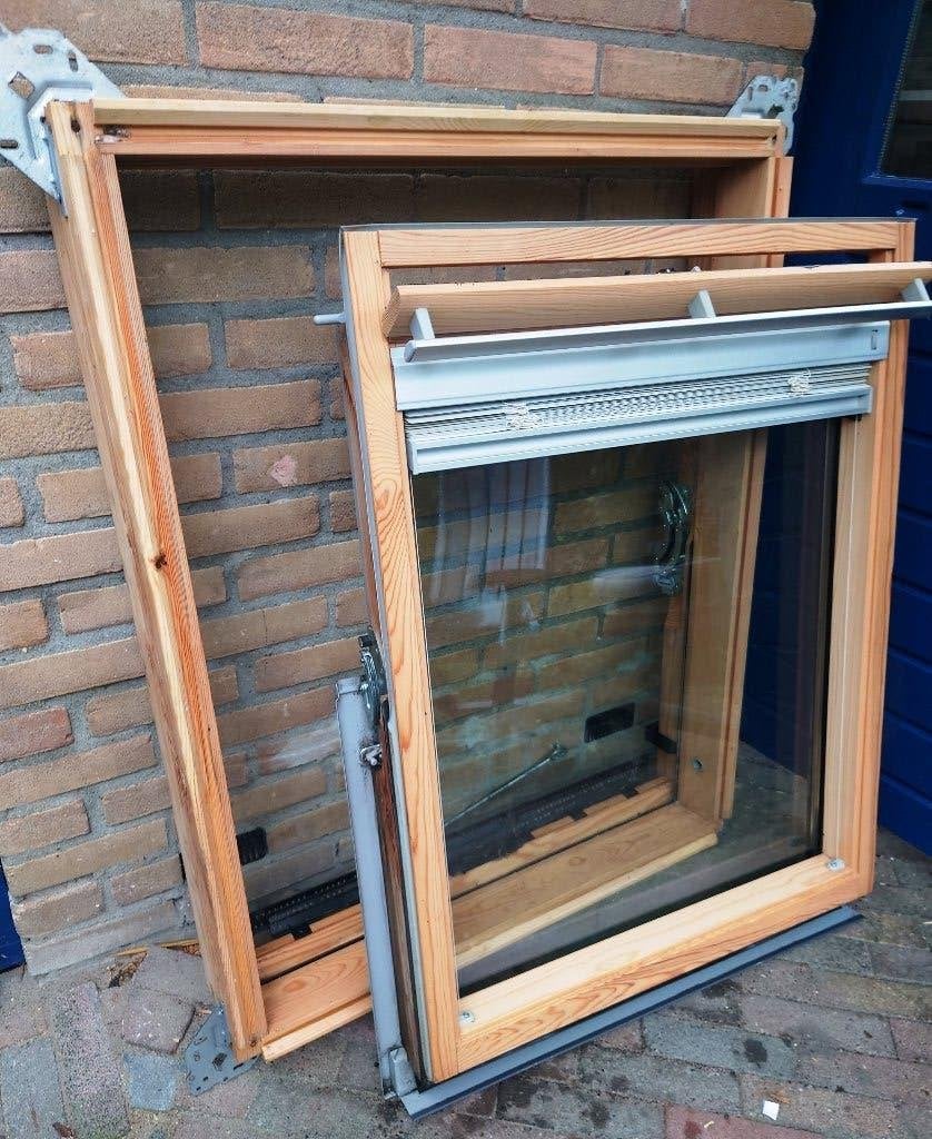 Velux dakraam M04 (78 x 98 cm), Ophalen, Dubbelglas, Minder dan 80 cm, 80 tot 120 cm