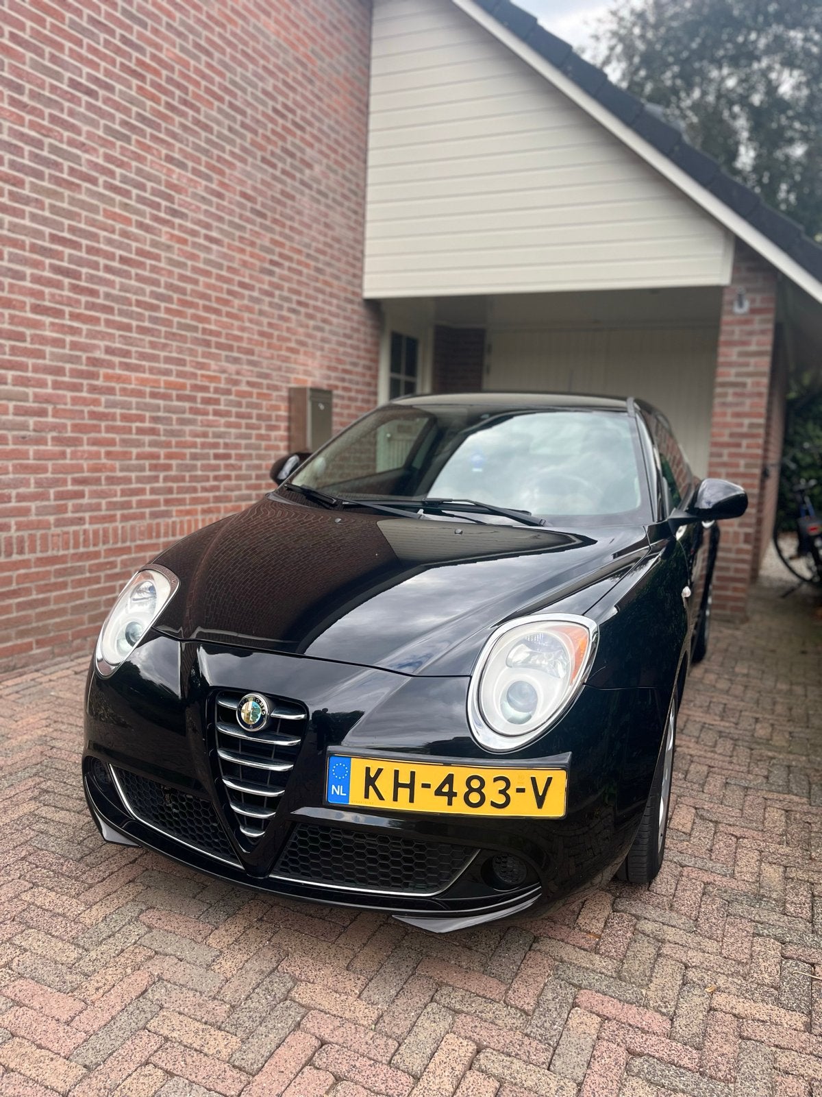 Alfa Romeo MiTo Zwart nieuwe APK!, Auto's, Alfa Romeo, Voorwielaandrijving, 4 cilinders, Zwart, Handgeschakeld