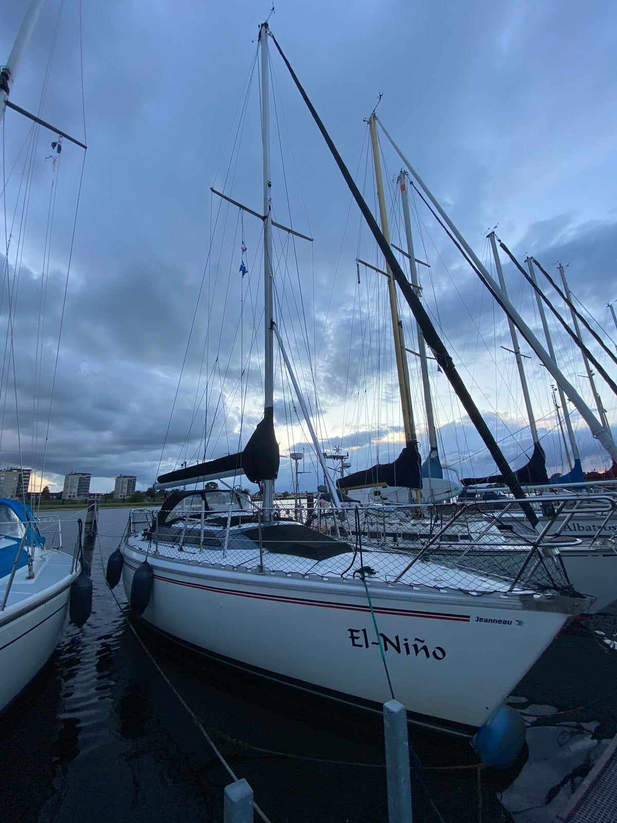 Jeanneau Attalia 32 (met hefkiel), 10 m, Gebruikt, 1.90 meter, Binnenboordmotor