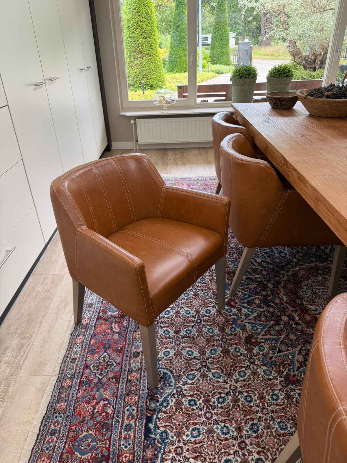 Lando Castelo bruine stoel skai 10 stuks, Huis en Inrichting, Fauteuils, Ophalen, Overige materialen, Minder dan 50 cm, Minder dan 75 cm
