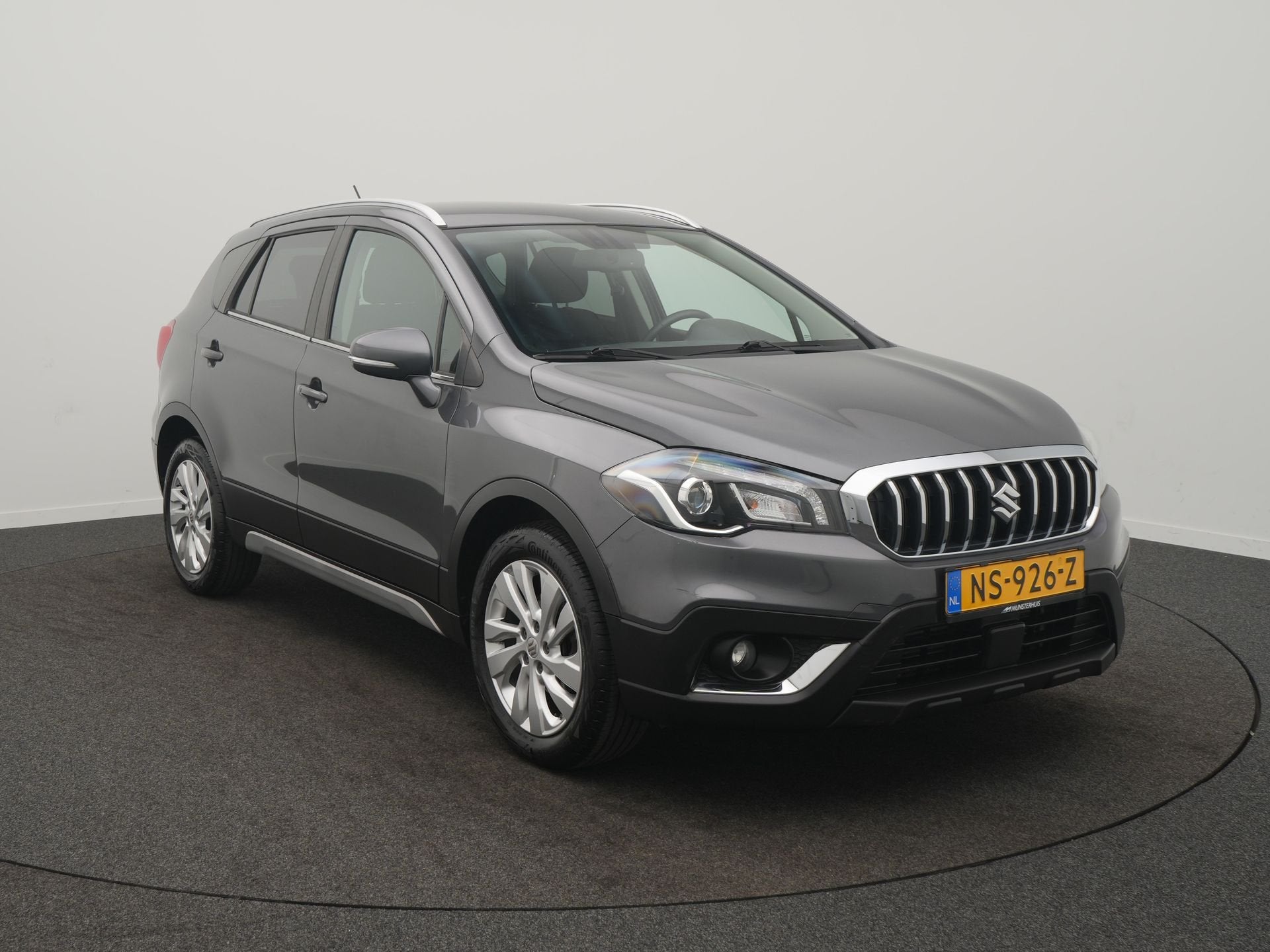 Suzuki S-Cross 1.0 Boosterjet Exclusive - RIJKLAARPRIJS - Ac, Voorwielaandrijving, 12 maanden, Stof, 400 kg