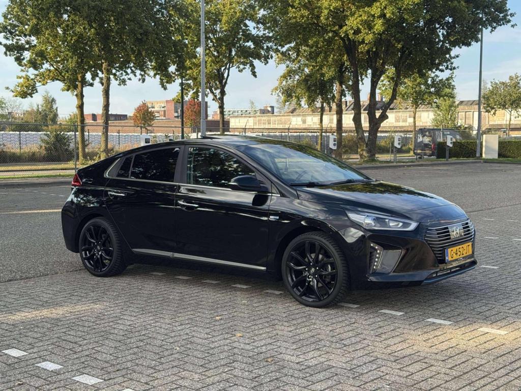 Hyundai IONIQ 1.6 GDI Blue HEV 141 pk DCT 2019 Zwart, Zwart, IONIQ, 22 km/l, Te koop