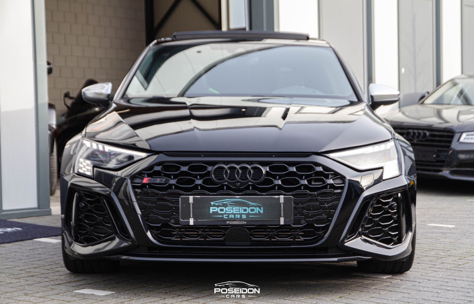 Audi RS3 Sportback 2.5 TFSI Quattro HULK | PANO | MEMORY | A, Auto's, Automaat, Dealer onderhouden, Gebruikt, Zwart