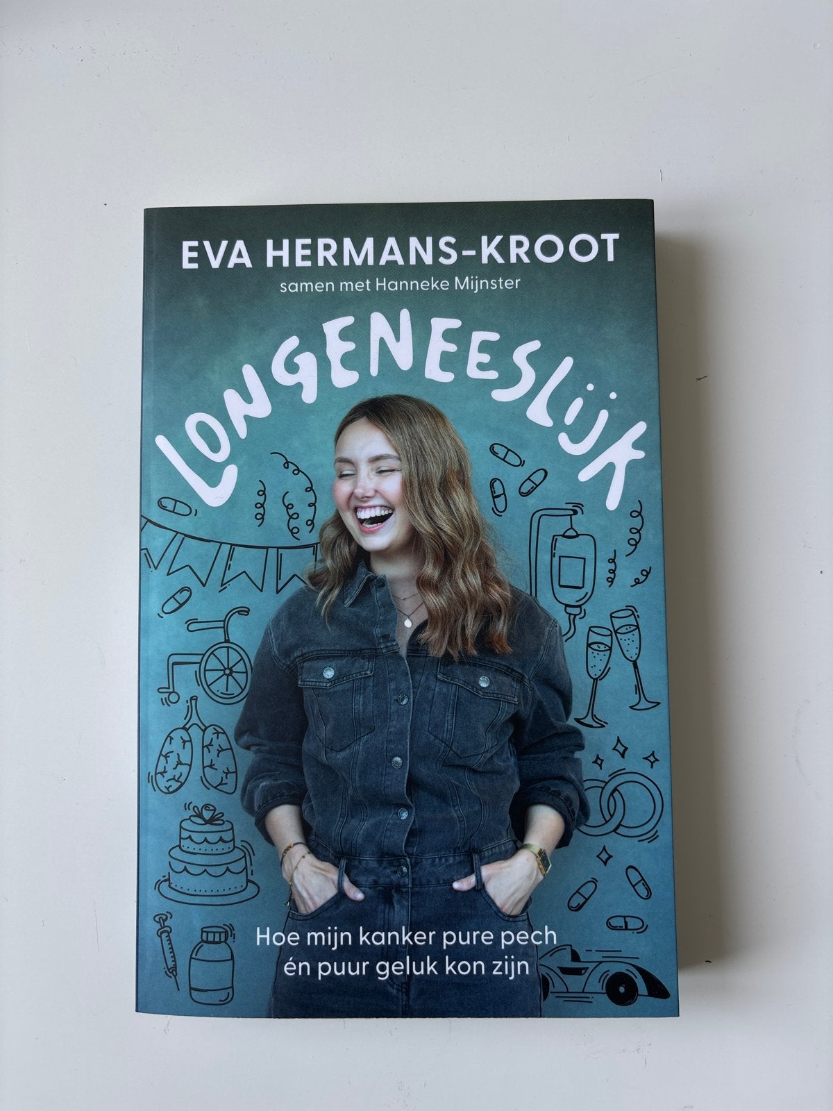 Longeneeslijk - Eva Hermans-Kroot, Ophalen of Verzenden, Zo goed als nieuw, Overige