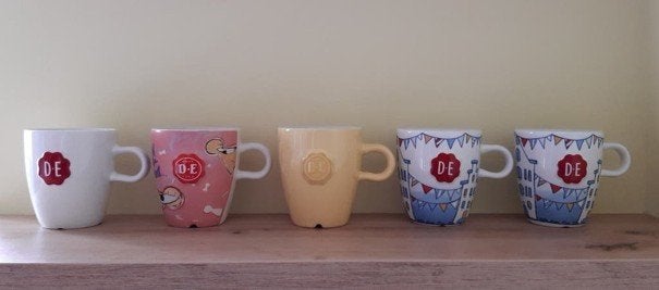 Douwe Egberts D.E. koffiekop, Royal Raja, Mosa, Ophalen of Verzenden, Zo goed als nieuw, Overige stijlen, Kop(pen) en/of Schotel(s)
