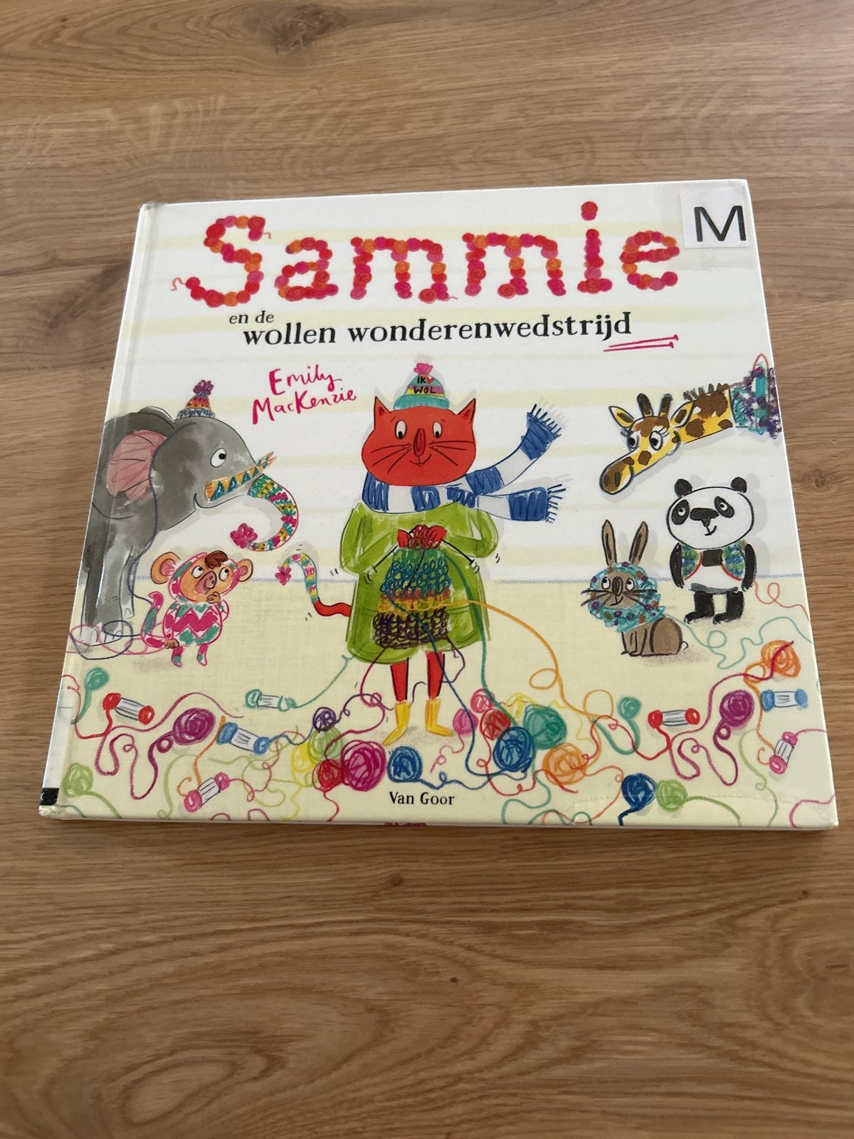 Sammie en de wollen wonderenwedstrijd - Emily MacKenzie, Ophalen of Verzenden, Gelezen