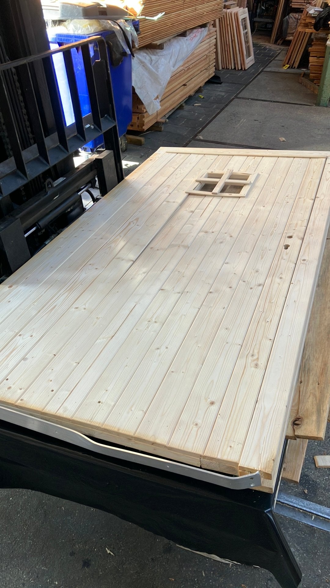 Vuren tuinhuisdeur nieuw maar beschadigd, Ophalen, Zo goed als nieuw, Minder dan 180 cm, Planken