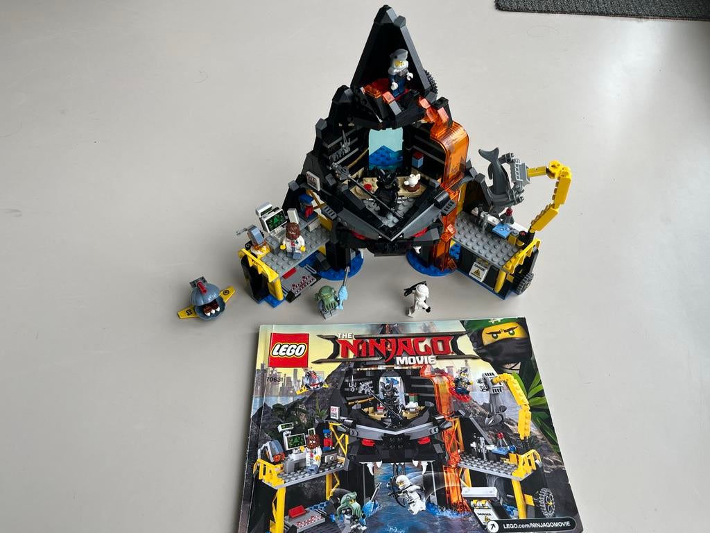 Lego Ninjago Movie Vulkaanbasis 70631, Kinderen en Baby's, Speelgoed | Duplo en Lego, Ophalen, Gebruikt, Lego, Inclusief instructies