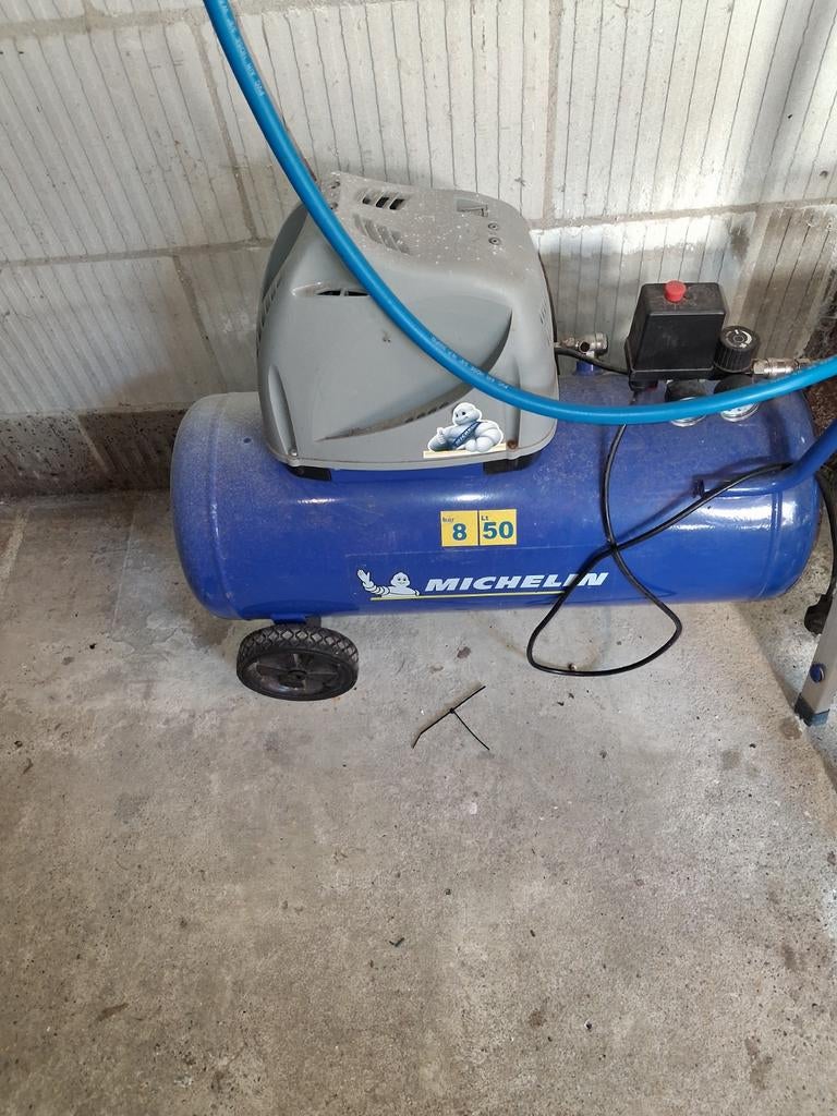 Michelin Compressor 8 bar 50 liter, Ophalen