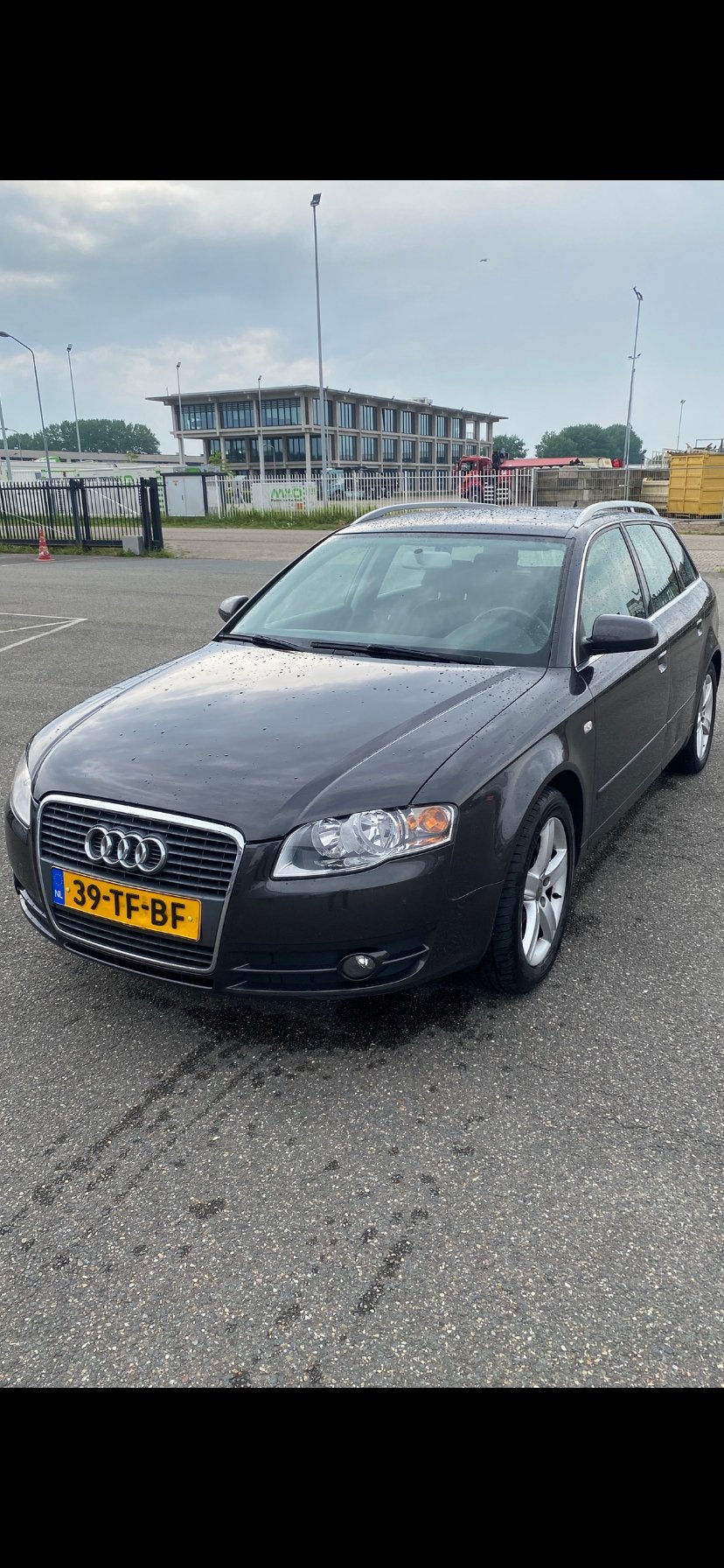 Audi A4 2.0 Avant 2006 LEES TEXT, Auto's, Audi, Voorwielaandrijving, Zwart, 4 cilinders, 1984 cc