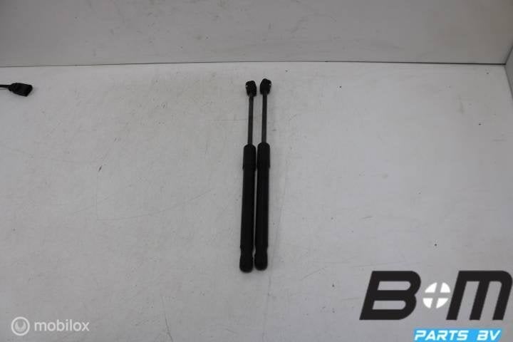 Set gasdrukveren achterklep VW UP! 1S6827550E, Gebruikt