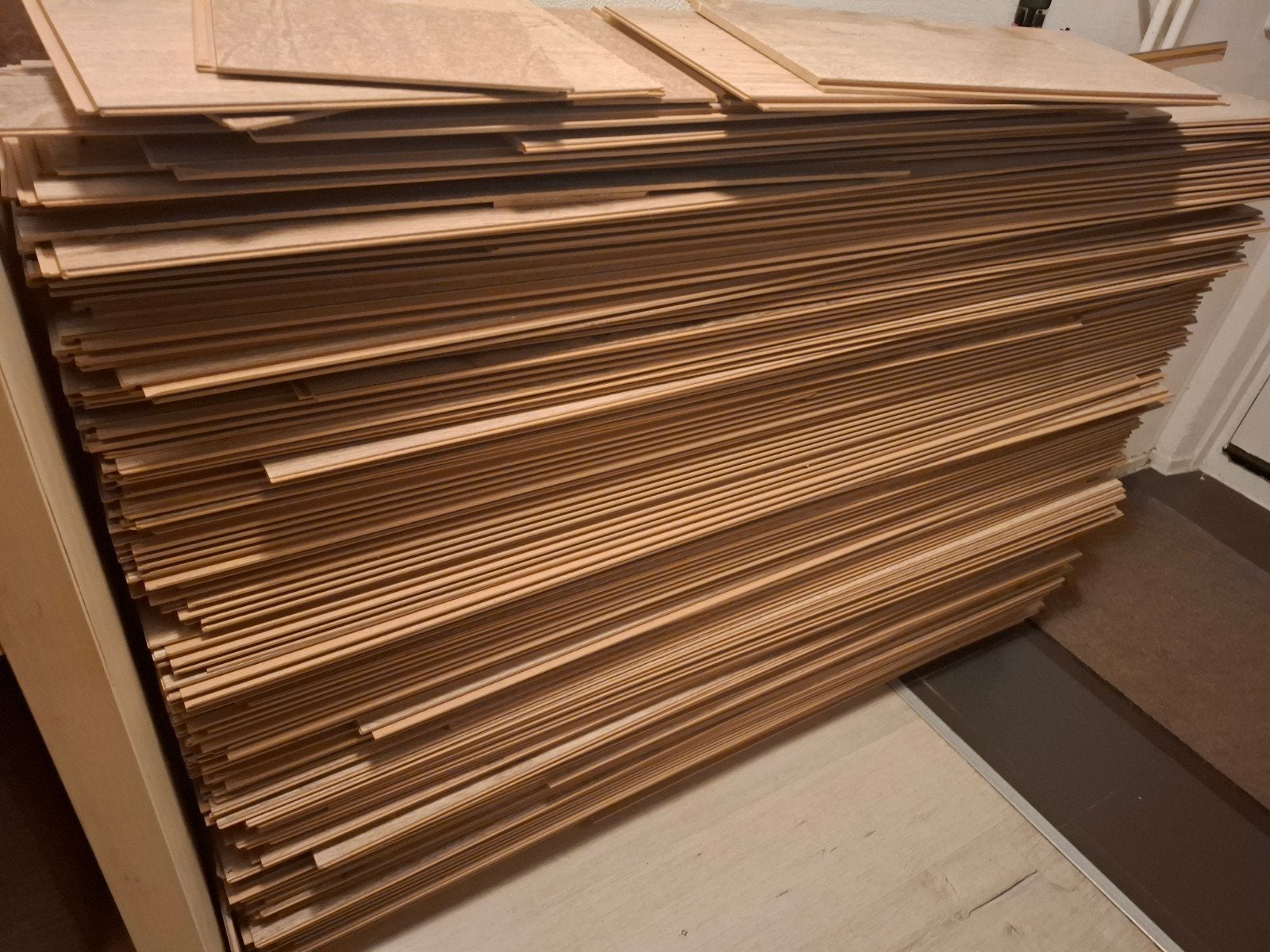 Laminaat, Ophalen, 50 tot 150 cm, 10 m² of meer, 10 tot 30 cm