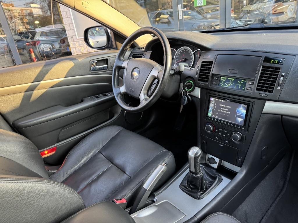 Chevrolet Epica 2.0i v6 Exec Leer Airco Navi Weinig KM NAP, Voorwielaandrijving, Gebruikt, 143 pk, 700 kg