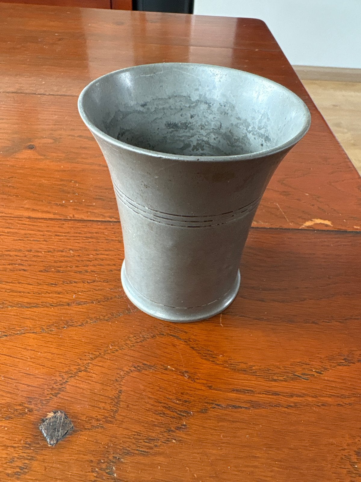 Antieke tinnen beker met stempel, 9 cm hoog, Ophalen of Verzenden