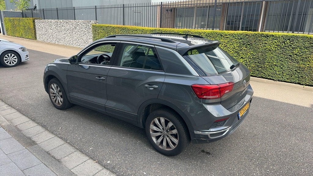 Volkswagen T-Roc 1.5 TSI Sport, Voorwielaandrijving, 12 maanden, Stof, 4 cilinders