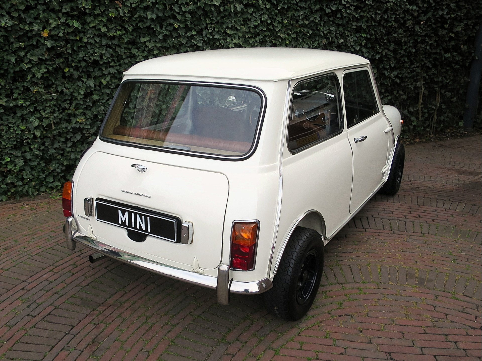 MINI Mini Authi Morris 1275C met Hydrolastic, Leder, schijfr, Auto's, Oldtimers, 12 maanden, Wit, Leder, Handgeschakeld