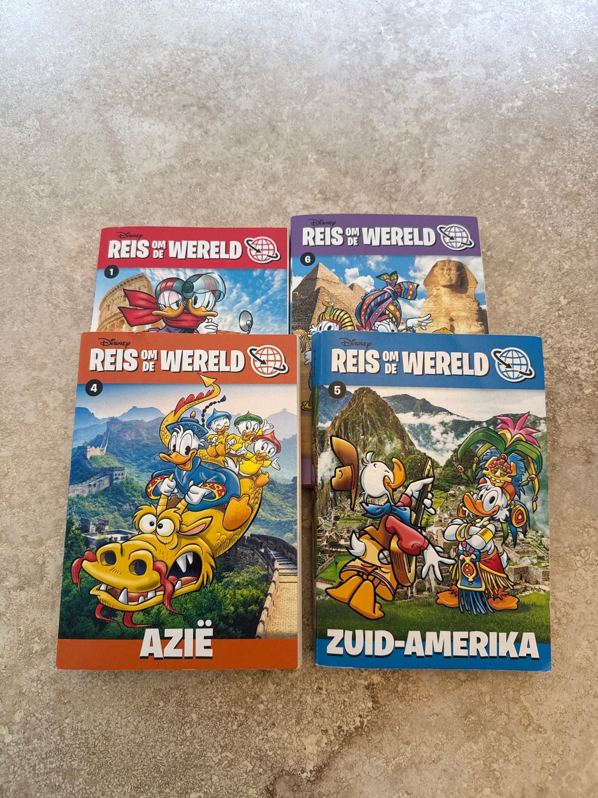 Donald Duck Reis om de Wereld, Boeken, Complete serie of reeks, Ophalen of Verzenden, Zo goed als nieuw