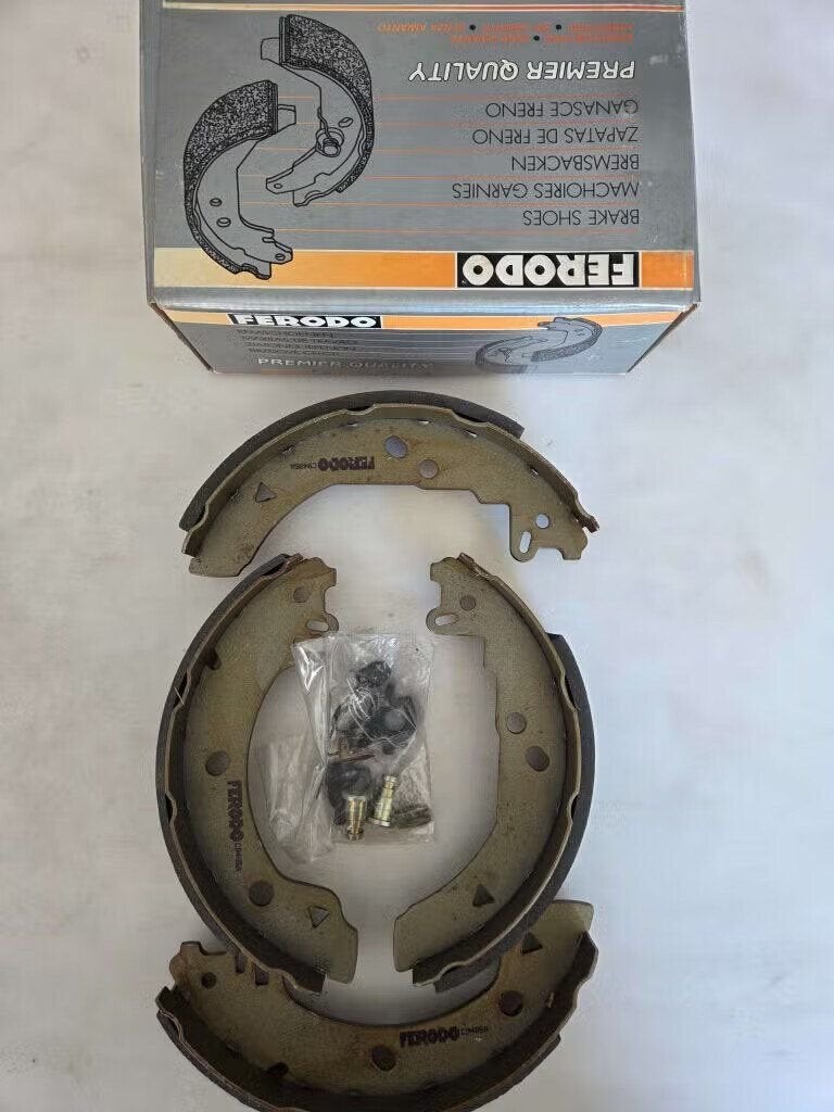Set Remschoenen Ford Fiesta, Auto-onderdelen, -, -, Nieuw, Ferodo