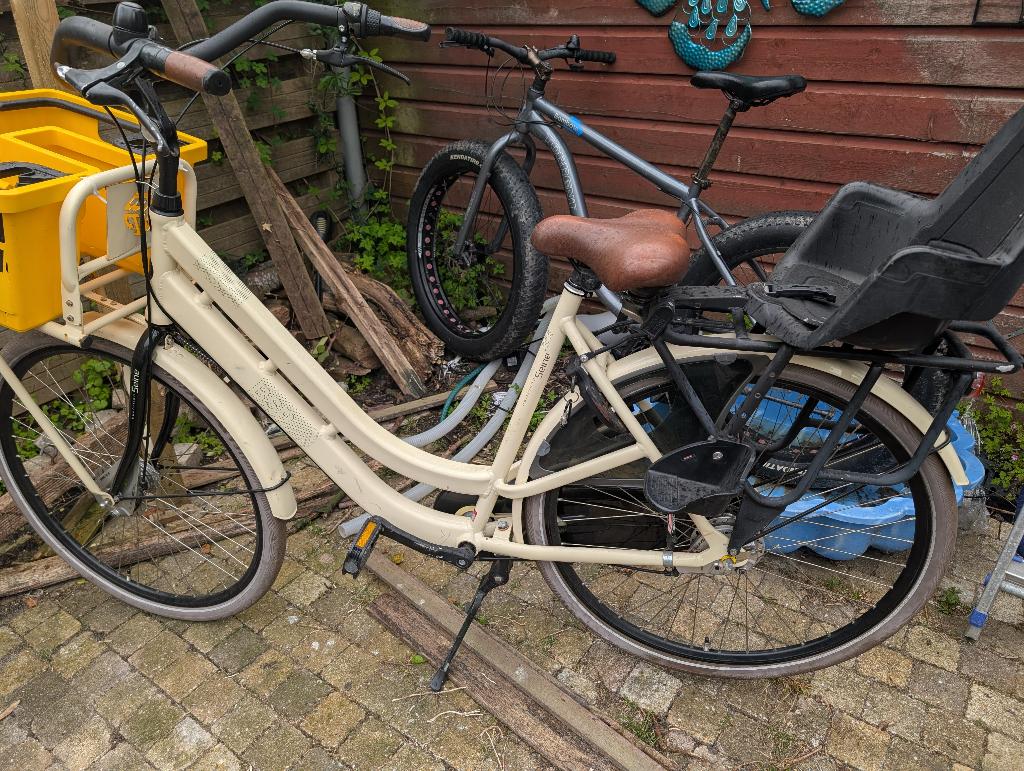 2 fietsen 1 dames fiets en 1 heren fiets, Gebruikt, Versnellingen, Ophalen, Overige merken