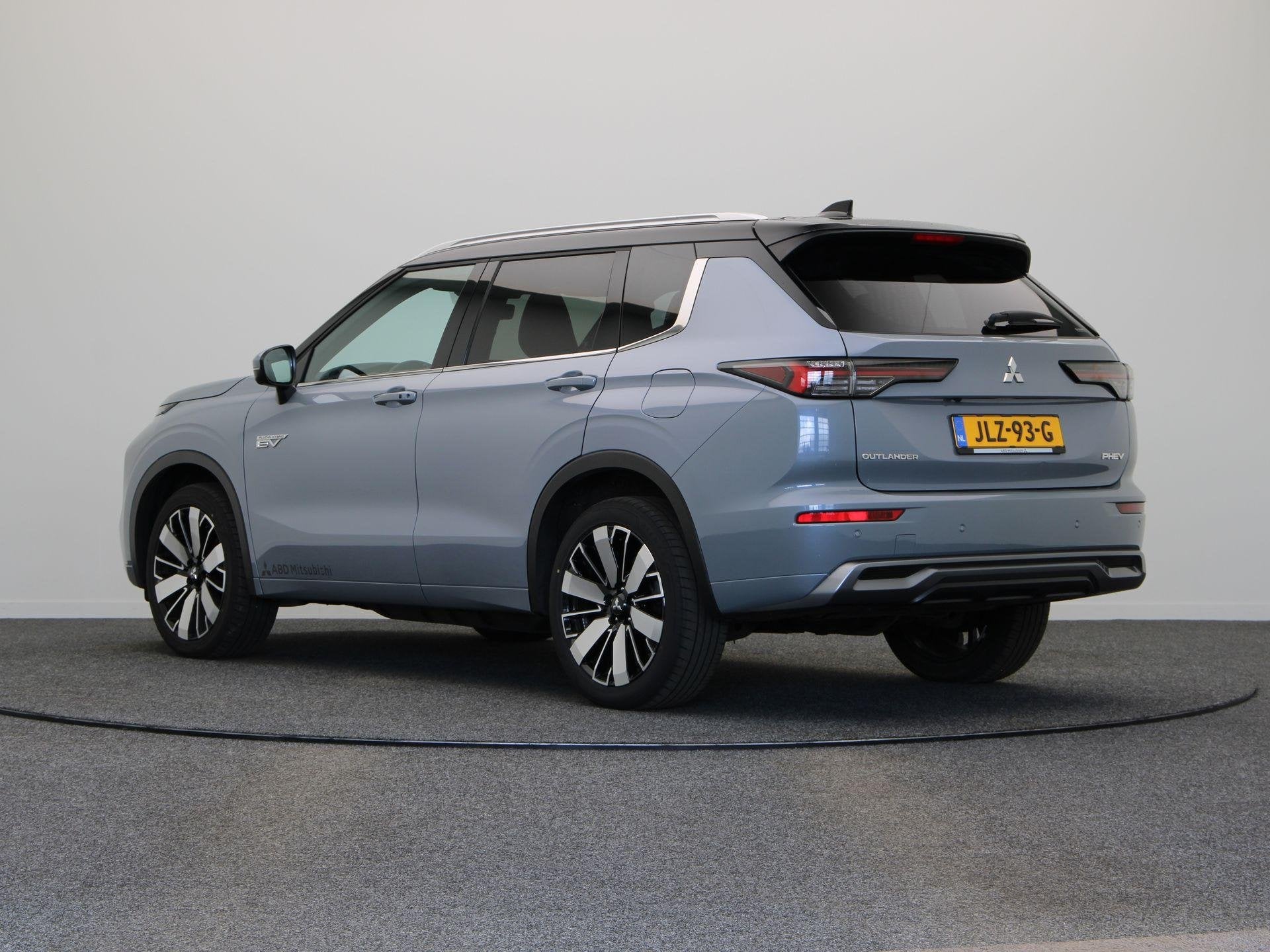 Mitsubishi Outlander 2.4 PHEV Instyle+ | Bruin lederen bekle, Auto's, Automaat, 2095 kg, Outlander, Euro 6
