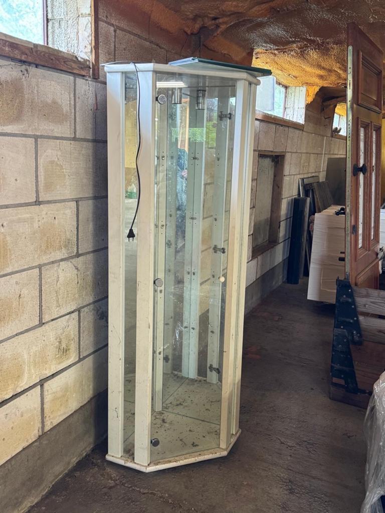 Glazen vitrinekast met verlichting, Ophalen, Gebruikt, 50 tot 100 cm, Glas