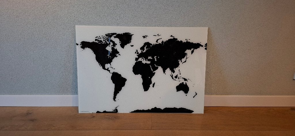 Glazen magneetbord, whiteboard met wereldkaart zwart wit, Ophalen, Gebruikt, Magneetbord