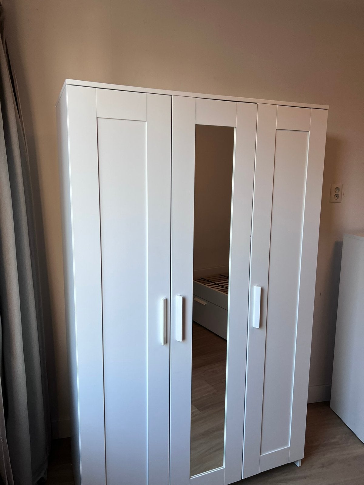 IKEA Brimnes kledingkast, Huis en Inrichting, Ophalen, Gebruikt, 100 tot 150 cm, 150 tot 200 cm