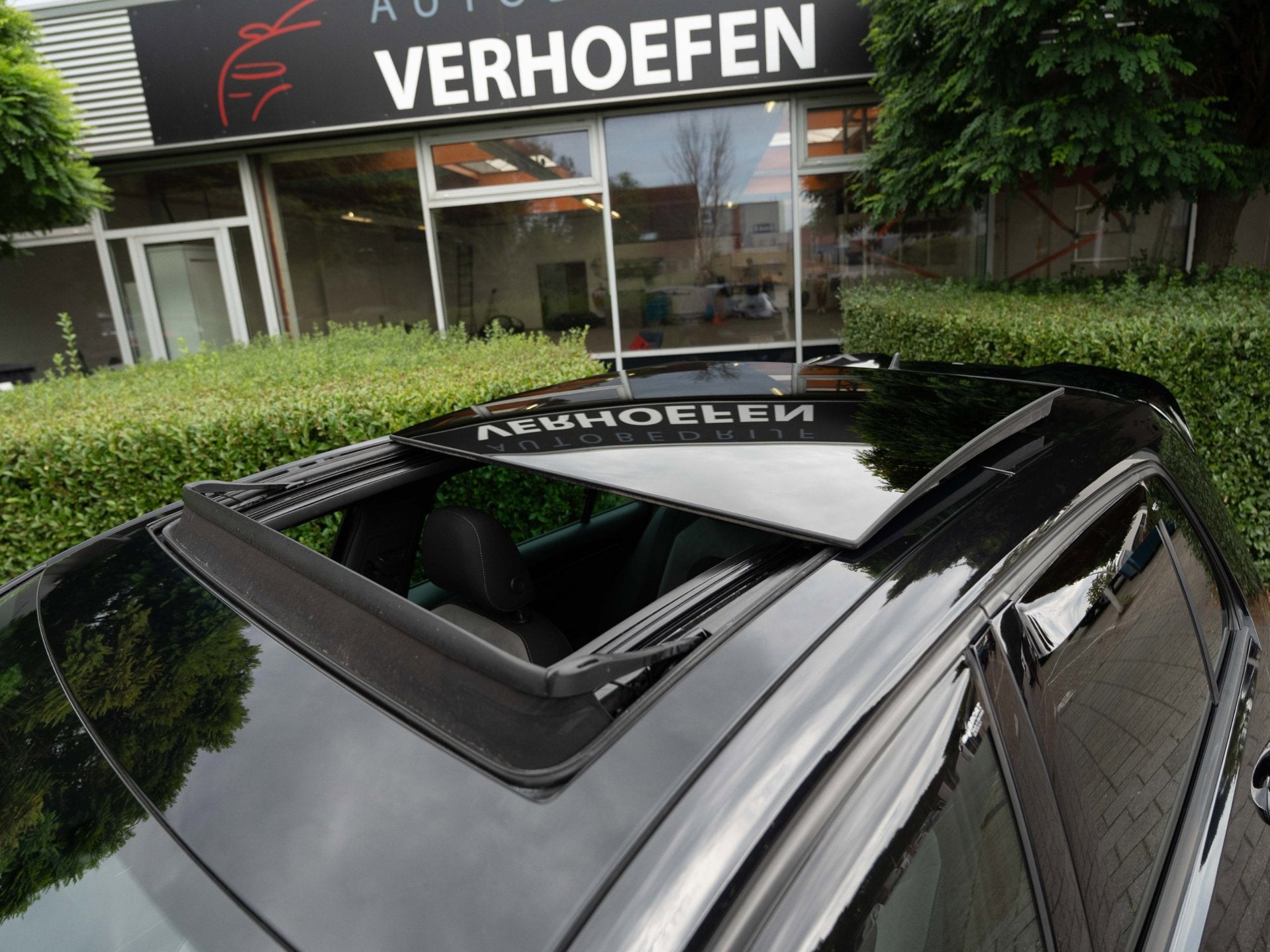 Volkswagen Golf 2.0 TSI R 4Motion - VIRTUAL COCKPIT - PANORA, Automaat, Gebruikt, 4 cilinders, 1984 cc