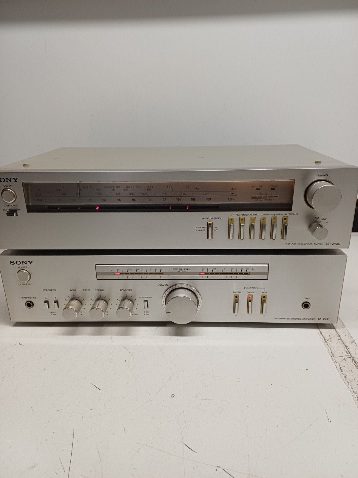 Sony TA-242 Versterker & ST-242L Tuner Set - Onderhoud Nodig, Ophalen of Verzenden, Gebruikt, Sony, Losse componenten