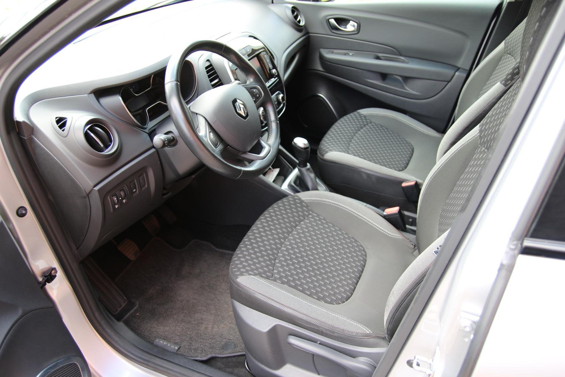 Renault Captur 0.9 90pk TCe Intens UNIEKE KM.STAND! | Luxe!, Auto's, 898 cc, Stof, Gebruikt, 620 kg