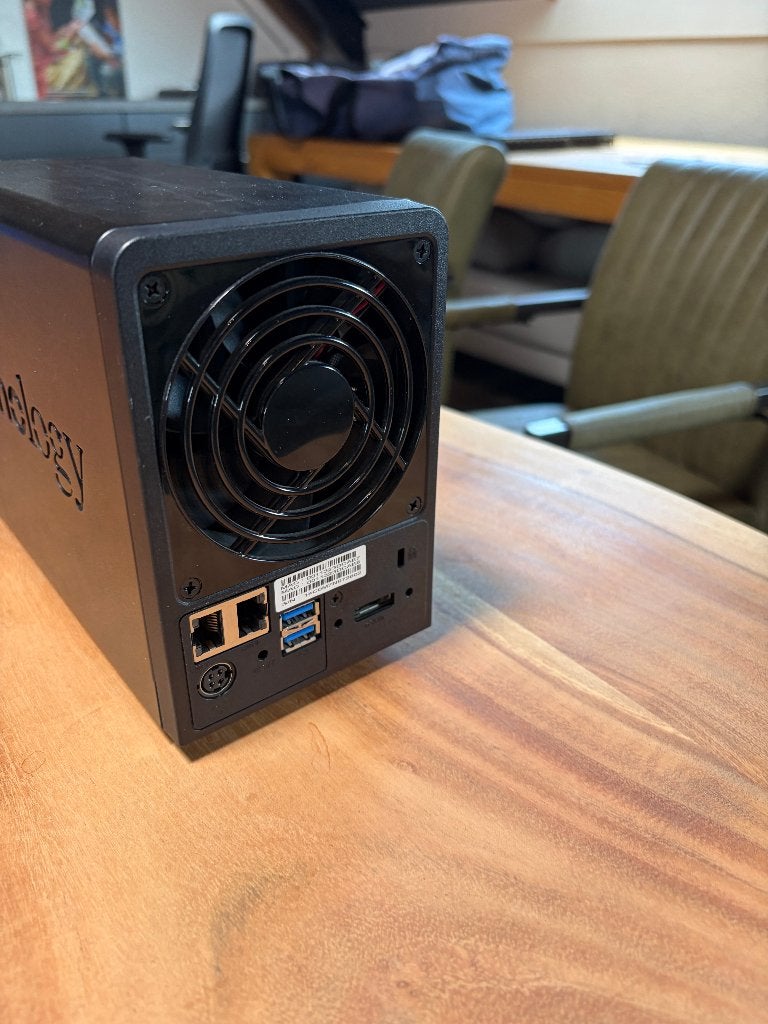 Synology NAS ds214+ met 2x 3tb Western Digital WD30EFRX, Ophalen, Zo goed als nieuw